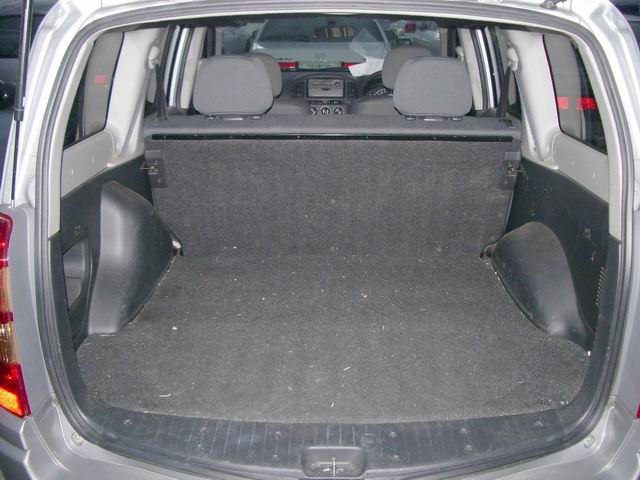 2002 Toyota Succeed Pictures