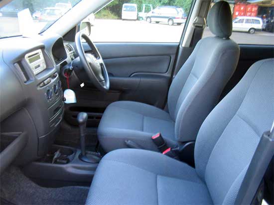 2002 Toyota Succeed Photos