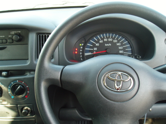2002 Toyota Succeed Pics