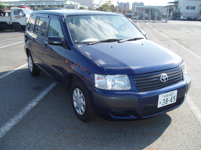 2002 Toyota Succeed Photos