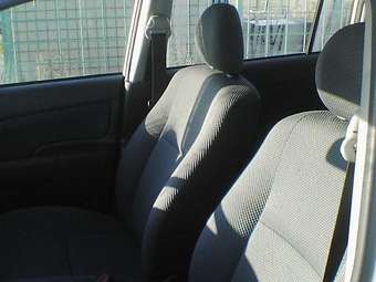 2002 Toyota Succeed Pictures