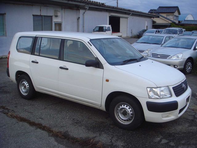 2002 Toyota Succeed