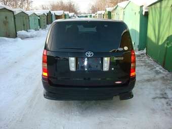 2002 Toyota Succeed Photos