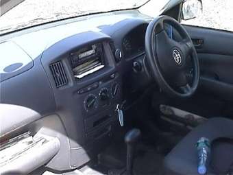 2002 Toyota Succeed Pictures