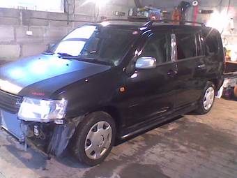 2002 Toyota Succeed Photos