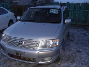 2002 Toyota Succeed Photos