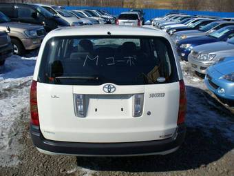 2002 Toyota Succeed Pictures