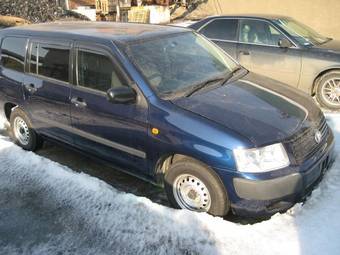 2002 Toyota Succeed Photos
