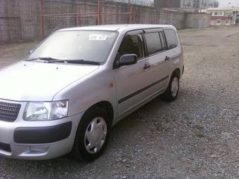 2002 Toyota Succeed Pictures