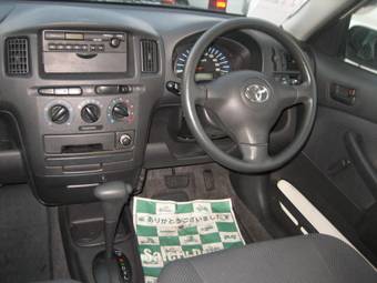 2002 Toyota Succeed Pictures