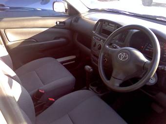 2002 Toyota Succeed Pictures