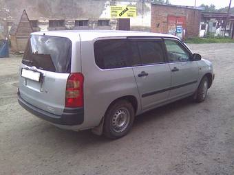 2002 Toyota Succeed Pics