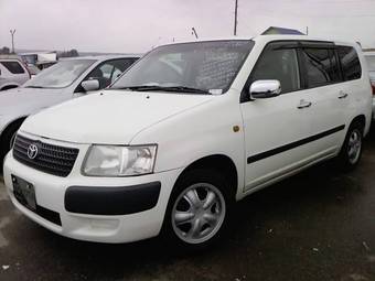 2002 Toyota Succeed Pictures