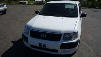 2002 Toyota Succeed Pictures