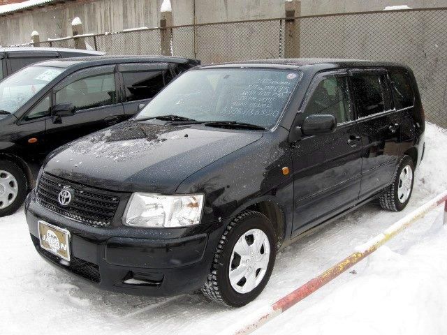 2003 Toyota Succeed