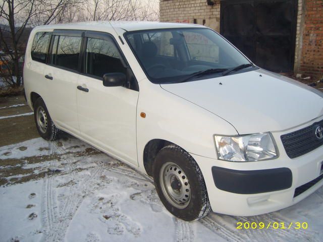 2003 Toyota Succeed