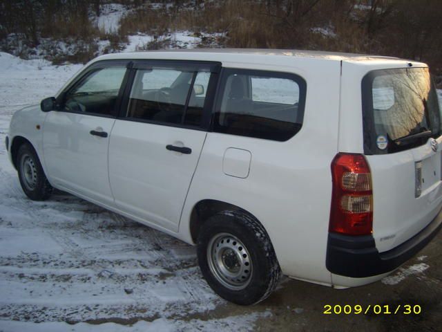 2003 Toyota Succeed
