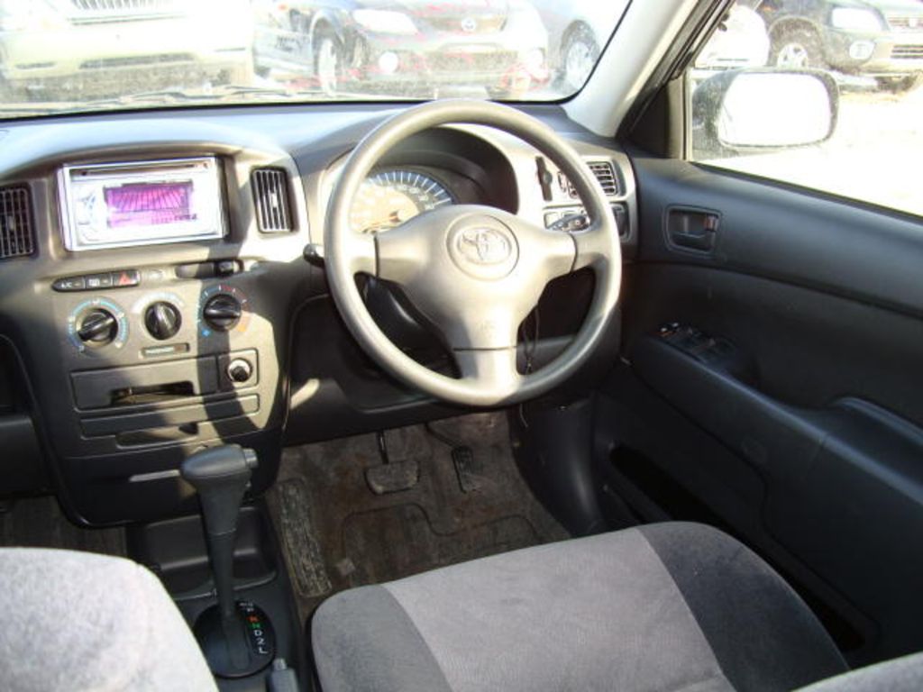 2003 Toyota Succeed