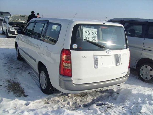 2003 Toyota Succeed