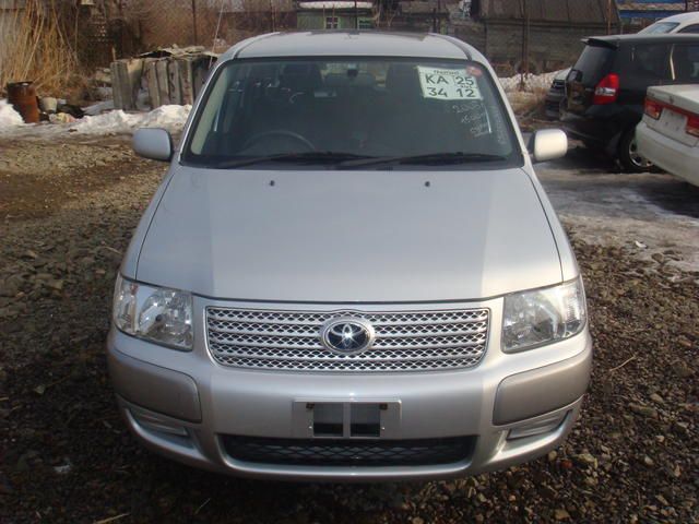 2003 Toyota Succeed
