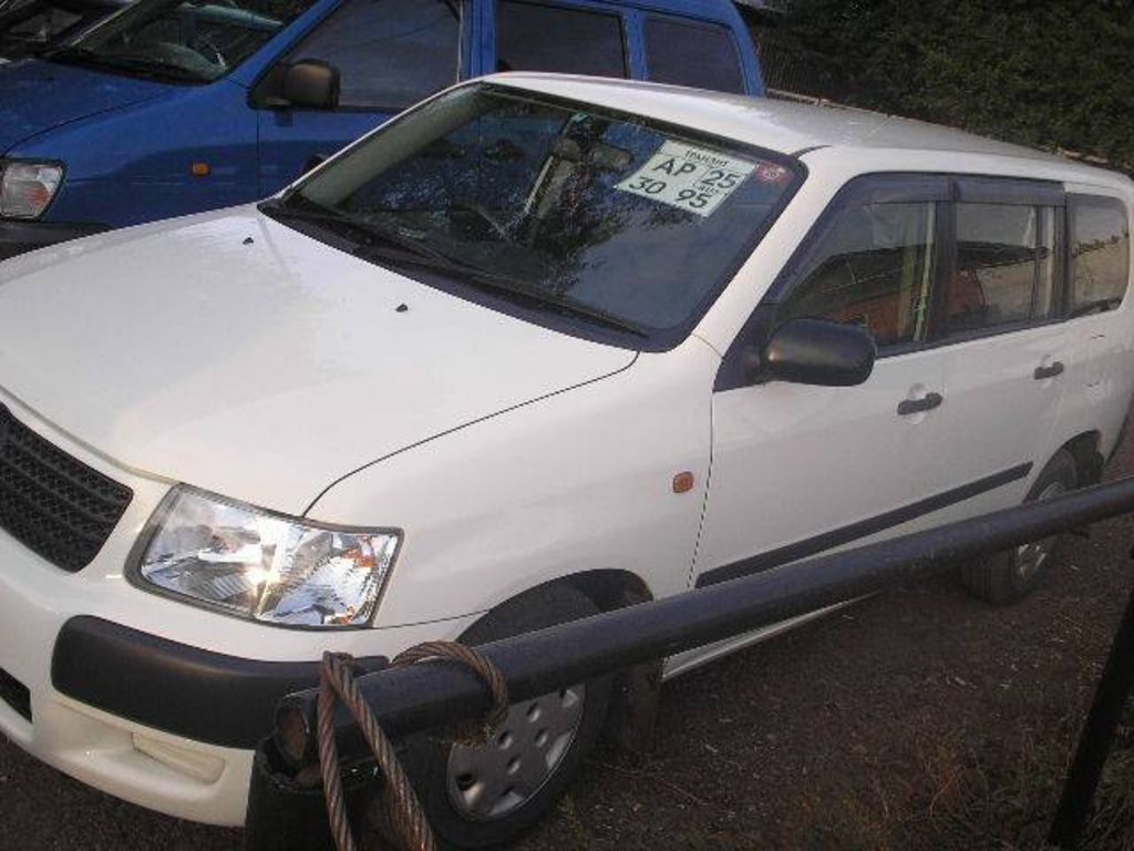 2003 Toyota Succeed