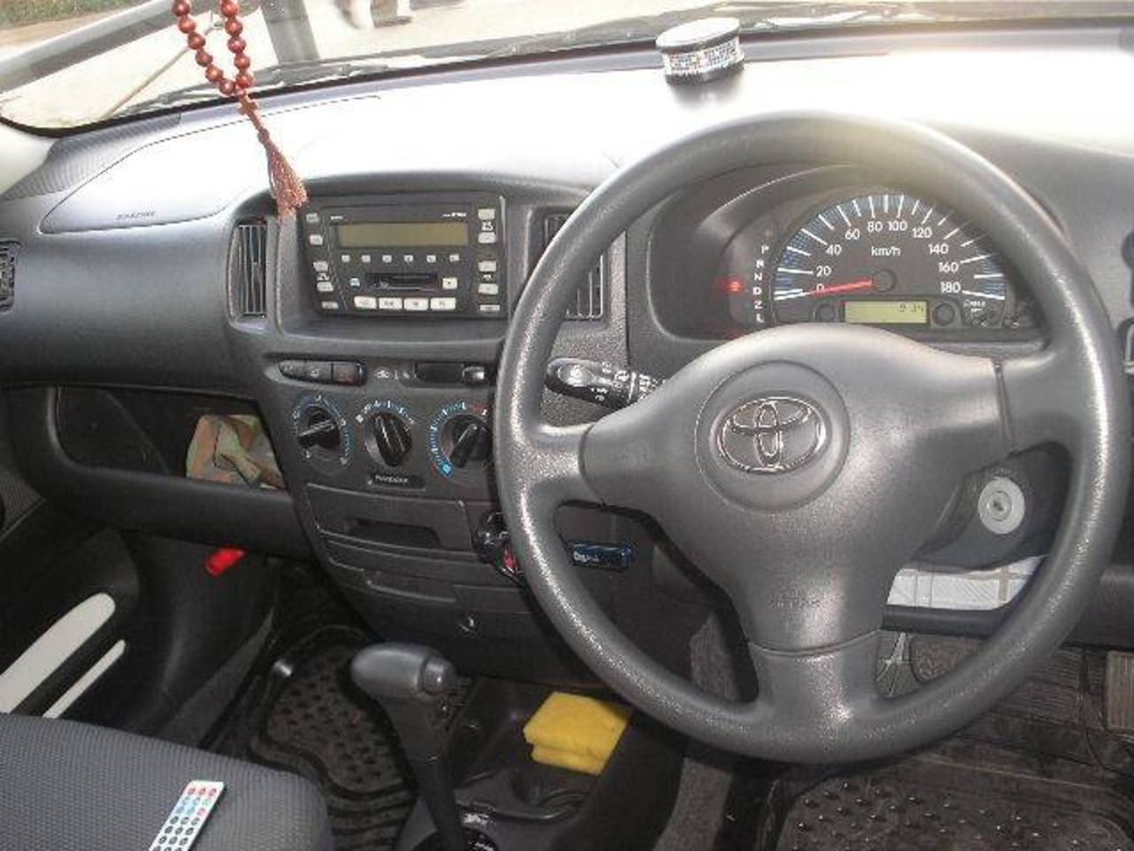 2003 Toyota Succeed