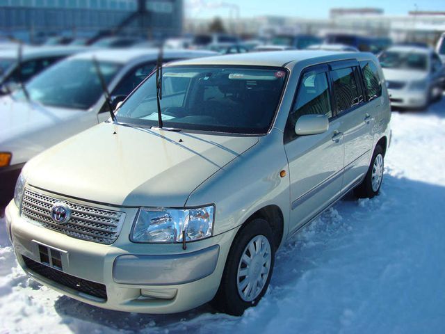 2003 Toyota Succeed