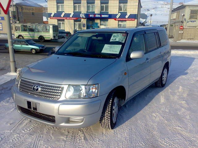 2003 Toyota Succeed