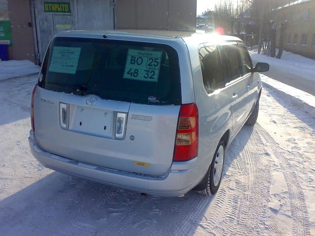 2003 Toyota Succeed