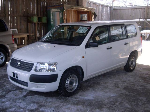 2003 Toyota Succeed