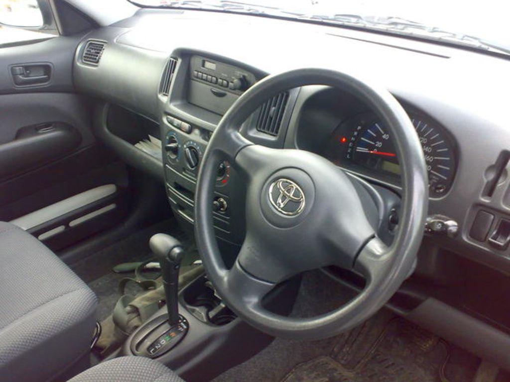 2003 Toyota Succeed