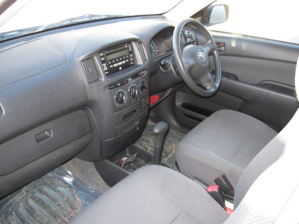 2003 Toyota Succeed