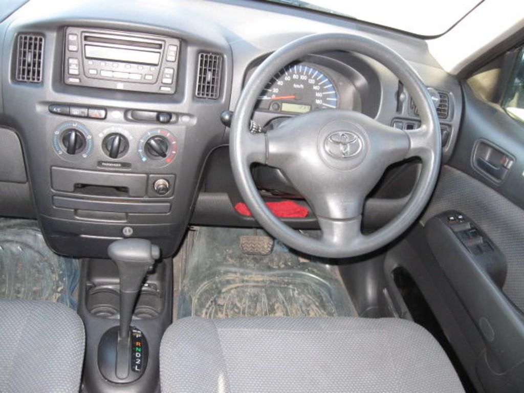 2003 Toyota Succeed