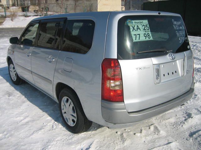 2003 Toyota Succeed