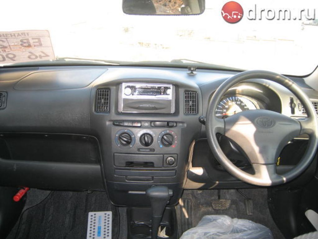 2003 Toyota Succeed