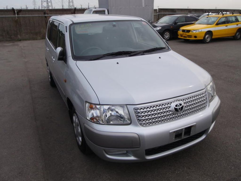 2003 Toyota Succeed