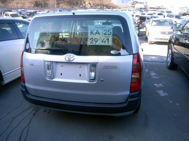 2003 Toyota Succeed