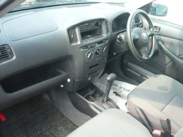 2003 Toyota Succeed