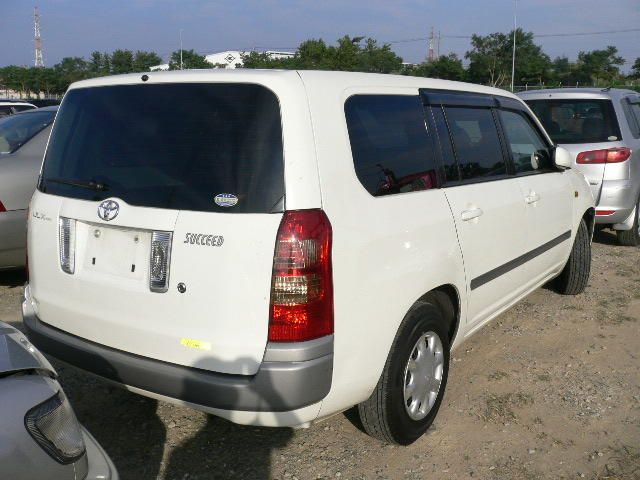 2003 Toyota Succeed
