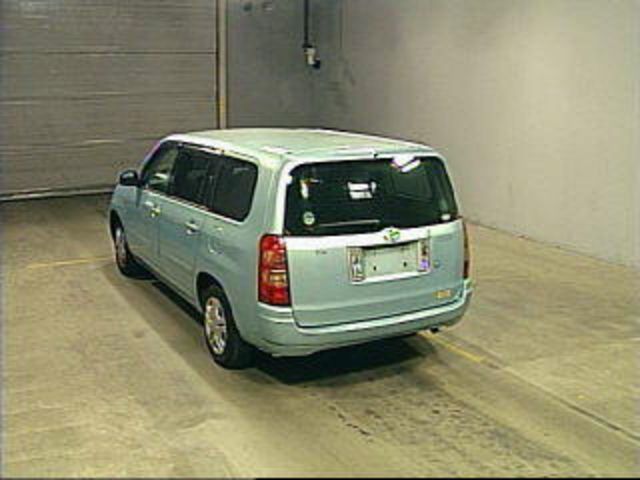 2003 Toyota Succeed