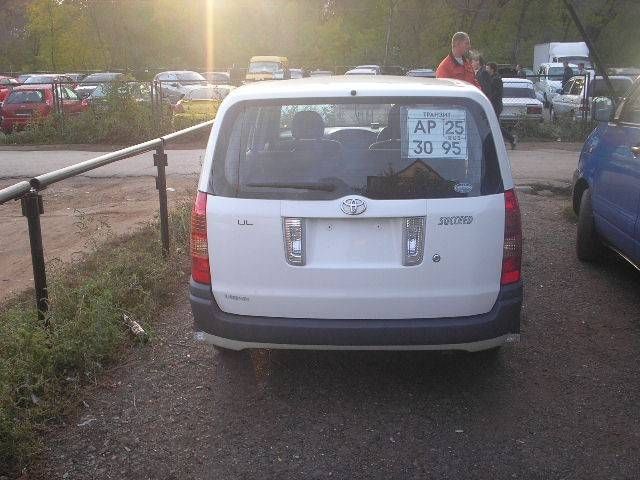 2003 Toyota Succeed