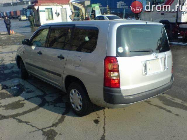 2003 Toyota Succeed