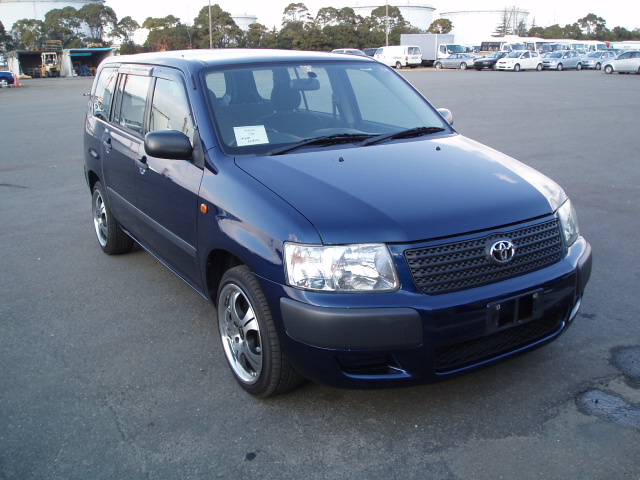 2003 Toyota Succeed Photos