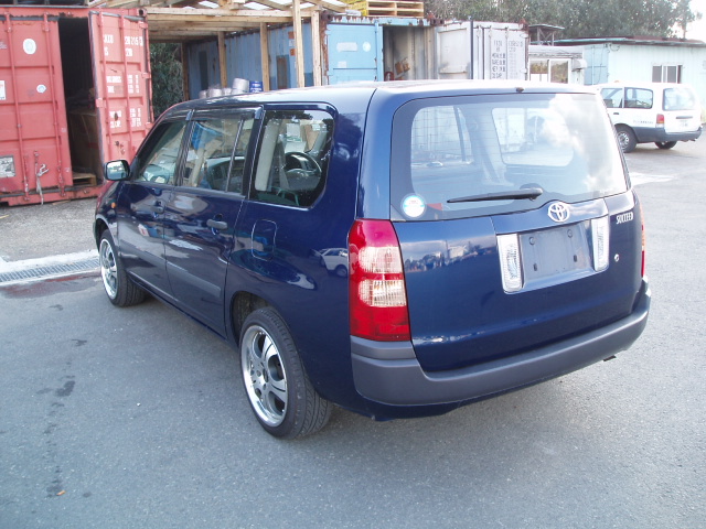 2003 Toyota Succeed Pictures