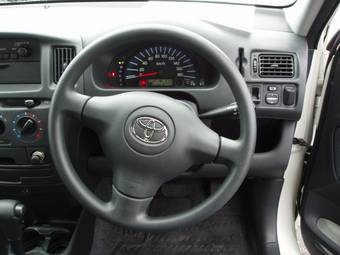 2003 Toyota Succeed Photos