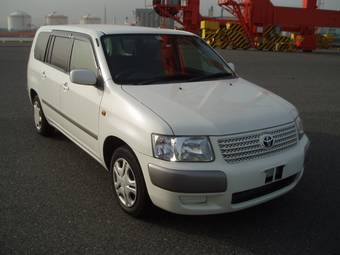 2003 Toyota Succeed Pics