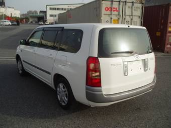2003 Toyota Succeed Pictures