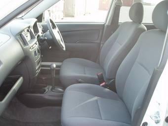2003 Toyota Succeed Photos