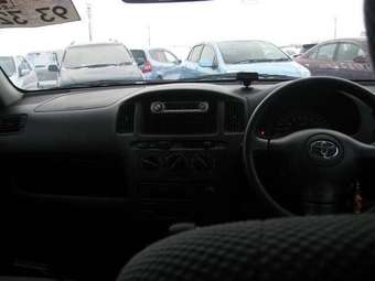2003 Toyota Succeed Photos