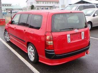 2003 Toyota Succeed Photos